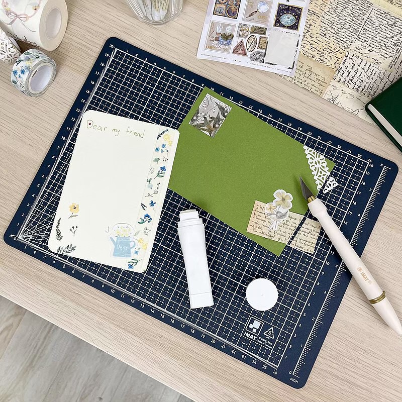Taiwan Imat Environmentally Friendly and Non-Toxic Tpe Book-Shaped Folding Cutting Mat A4/A3/A2 for Handmade Journals, in Stock