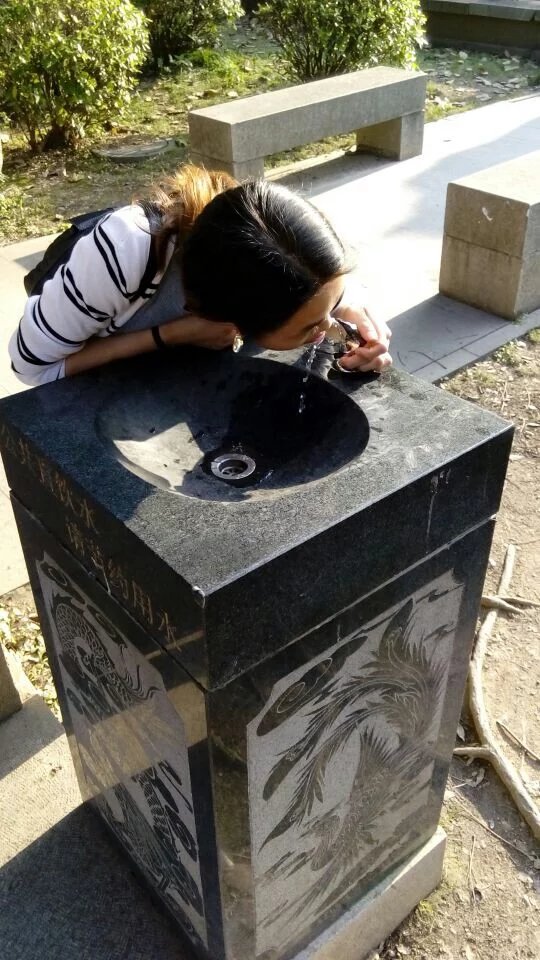 Outdoor public single sink drinking table Stone potable Stainless steel drinking table Marble public drinking table