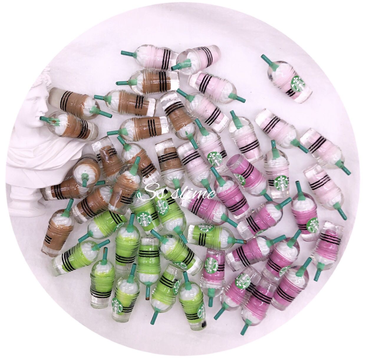 Historic Lyme Creative Padding Overdraft Ornament Adorning Imitation Straw Cup Squirrel Hand Action