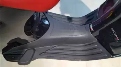 vespa spring Sprint 150 original foot pad floor board pedal 16-21 new and old car models Universal