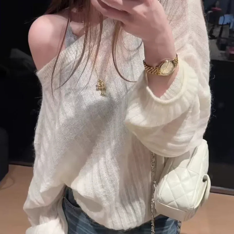 Korean-Style Lazy and Soft White Long-Sleeve Off-Shoulder Sweater for Women, Autumn and Winter Loose-Fitting High-End One-Shoulder Knit Top Korean-Style Lazy and Soft White Long-Sleeve Off-Shoulder Sweater for Women, Autumn and Winter Loose-Fitting High-End One-Shoulder Knit Top