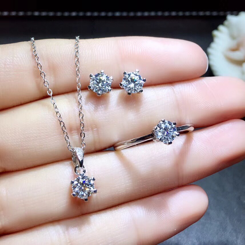 Simple 50 points Moissan diamond ring pendant ear needle necklace set Female d color Moissan stone simulation diamond wedding