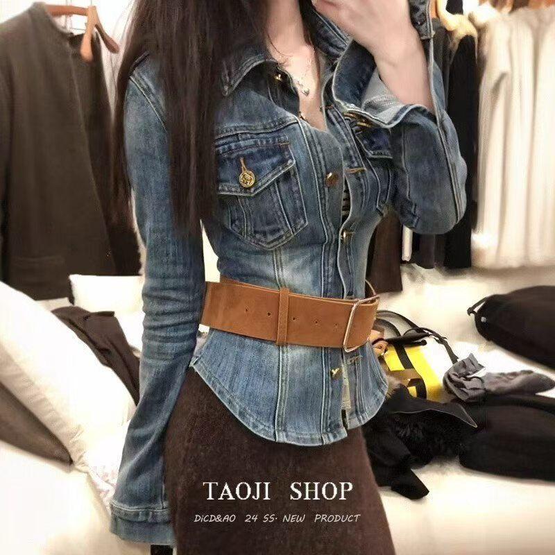 Unique Design Polo Collar Blue Denim Shirt, Spring and Autumn High-End Style, Waist-Cinching, Slim-Fit, Flattering Jacket Top for Women Unique Design Polo Collar Blue Denim Shirt, Spring and Autumn High-End Style, Waist-Cinching, Slim-Fit, Flattering Jacket Top for Women