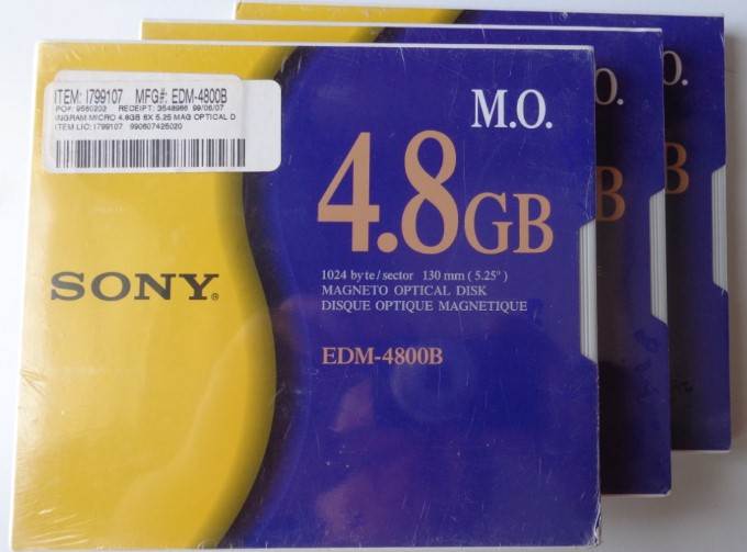 SONY MAGNETIC DISC Sony MO MAGNETIC DISC EDM-4800B 5 25-inch MO Disk