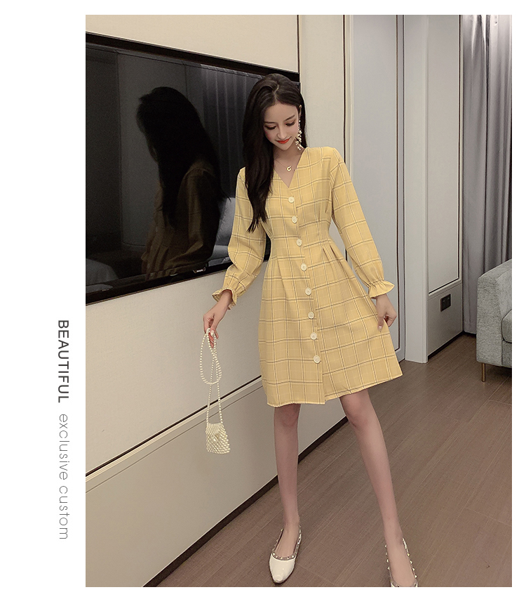 VK旗艦店 韓系荷葉袖單排扣收腰V領格紋長袖洋裝