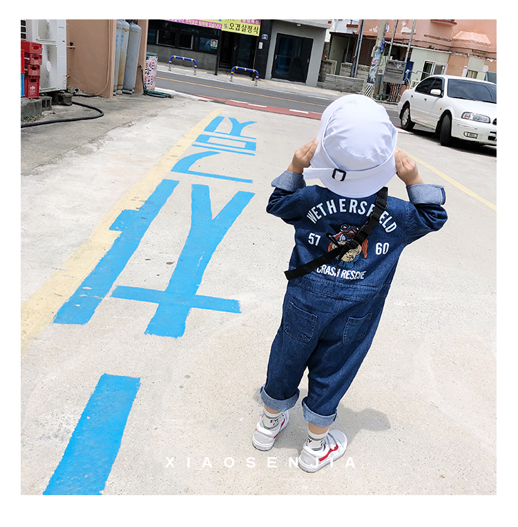 Komori nhà tùy chỉnh thời trang thêu trẻ em denim jumpsuit tám quần mùa thu trai mới đẹp trai phù hợp với khí shop quần áo trẻ em
