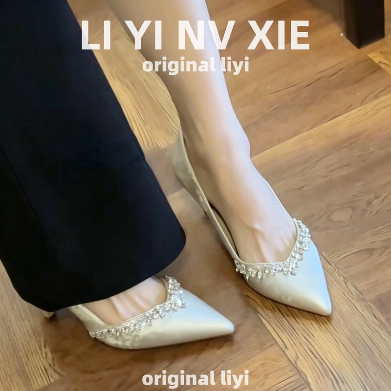 New Chinese-Style Wedding Shoes for Women 2026 New Model, Suitable for Mother-In-Law, Cheongsam High Heels, Bride's Toast Shoes, Comfortable and Not Tiring for the Feet