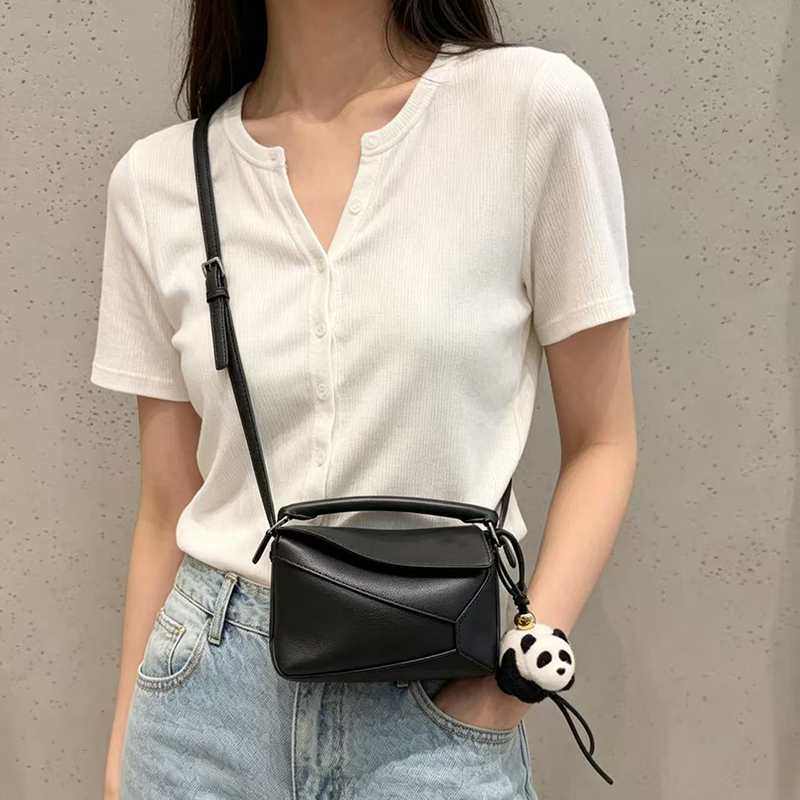 Fashionable Commuter New Geometric Patchwork Small Square Bag for Women, Black First-Layer Cowhide Leather Shoulder Crossbody Handbag Geometric Bag