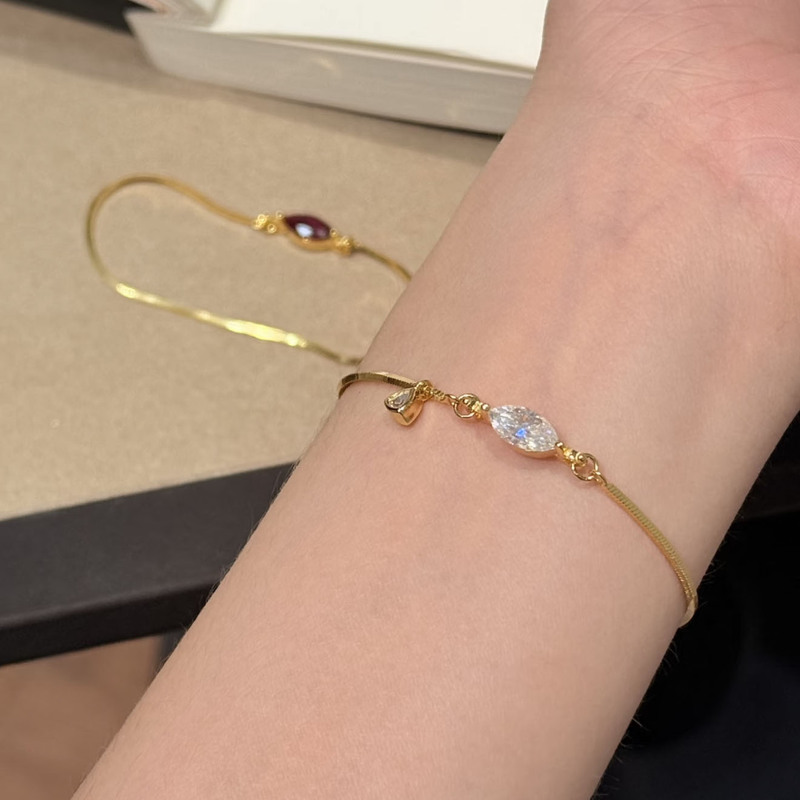 S925 Sterling Silver Marquise Bracelet, Niche Luxury Snake Bone Chain Bracelet, Minimalist Style, Simple and Versatile Water Drop Jewelry