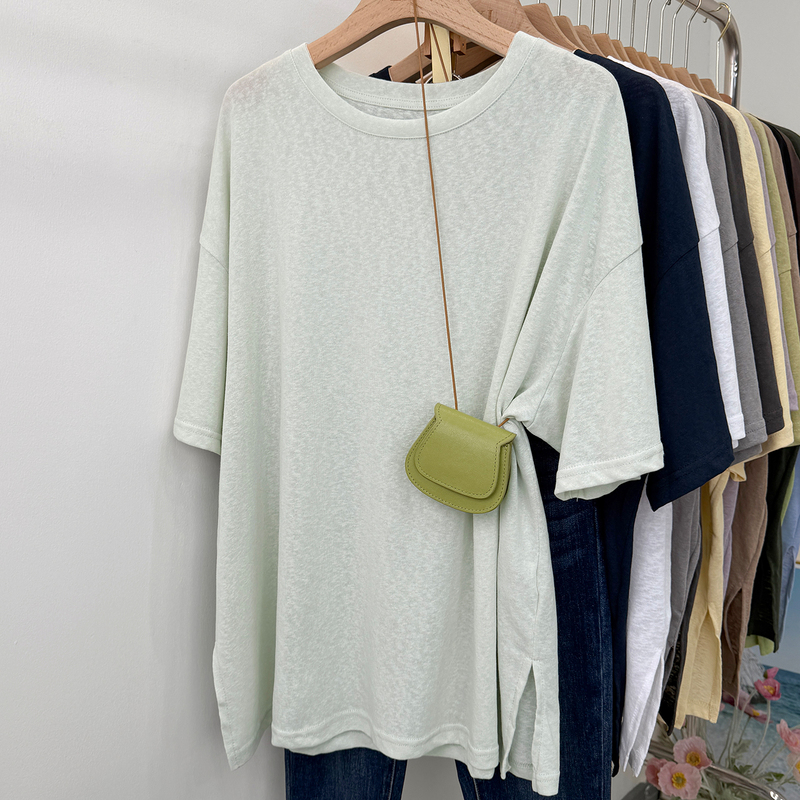 Plus-Size Loose Short-Sleeve T-Shirt for Women, Summer Slit Hem, Round Neck, Thin Breathable Blouse, Snowflake Cotton Top