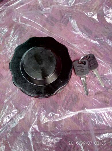 JAC Jianghuai heavy truck auto parts bright sword Geerfa fuel tank cover fuel tank cover 7A000Y3070