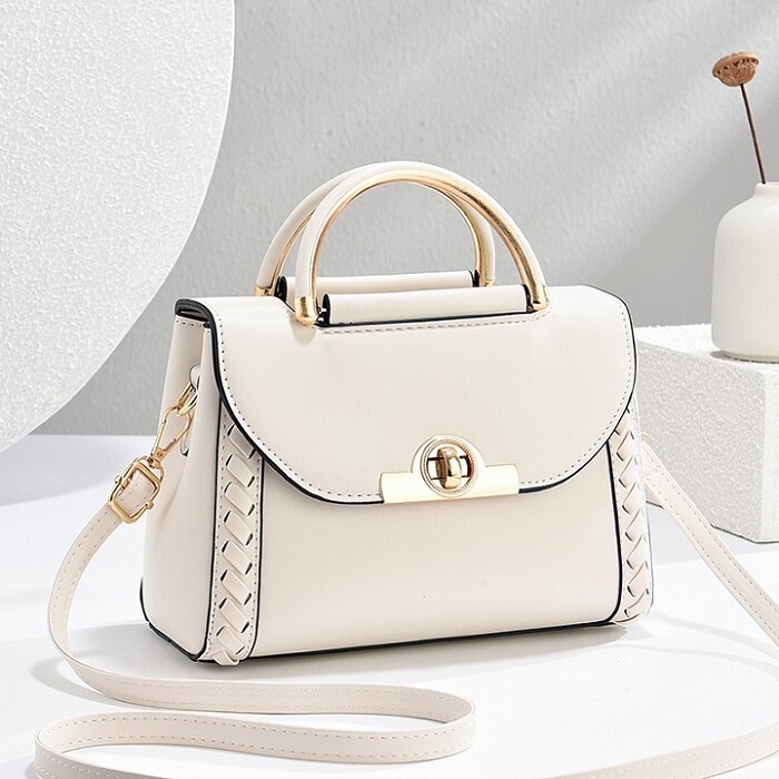 Fashionable Small Bag 2026 New Spring and Summer Twist-Lock Versatile Shoulder Bag Crossbody Fairy Bag Korean Style Hand-Held Small Square Bag Fashionable Small Bag 2026 New Spring and Summer Twist-Lock Versatile Shoulder Bag Crossbody Fairy Bag Korean Style Hand-Held Small Square Bag