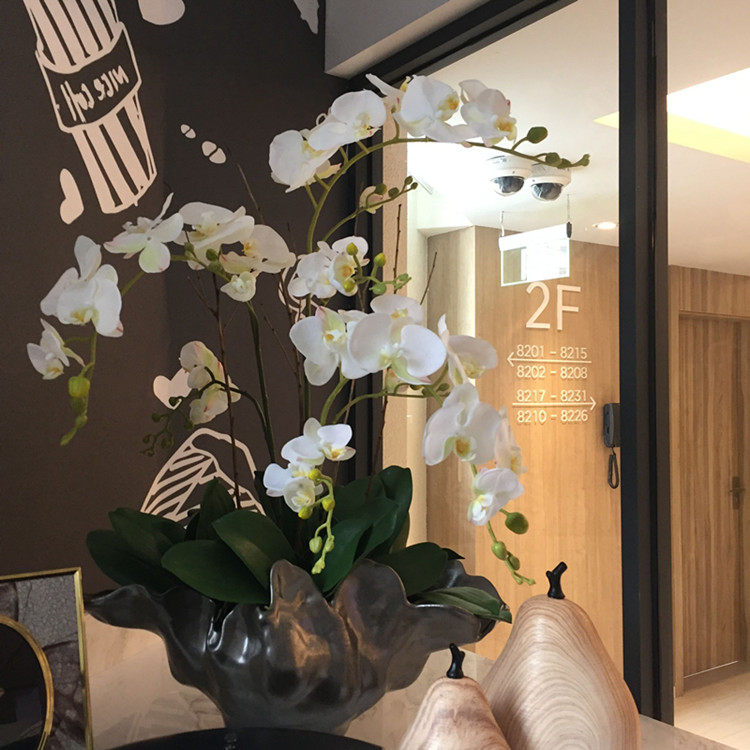 Modern New Chinese emulated floral suit designer Prototype Board Room Hotel Office Front Office Soft Dress Floral