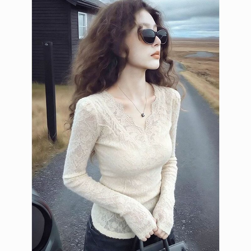 French-Style Light and Sophisticated White Lace Crochet Long-Sleeved Bottoming Shirt for Women, High-End Lace Shirt Top