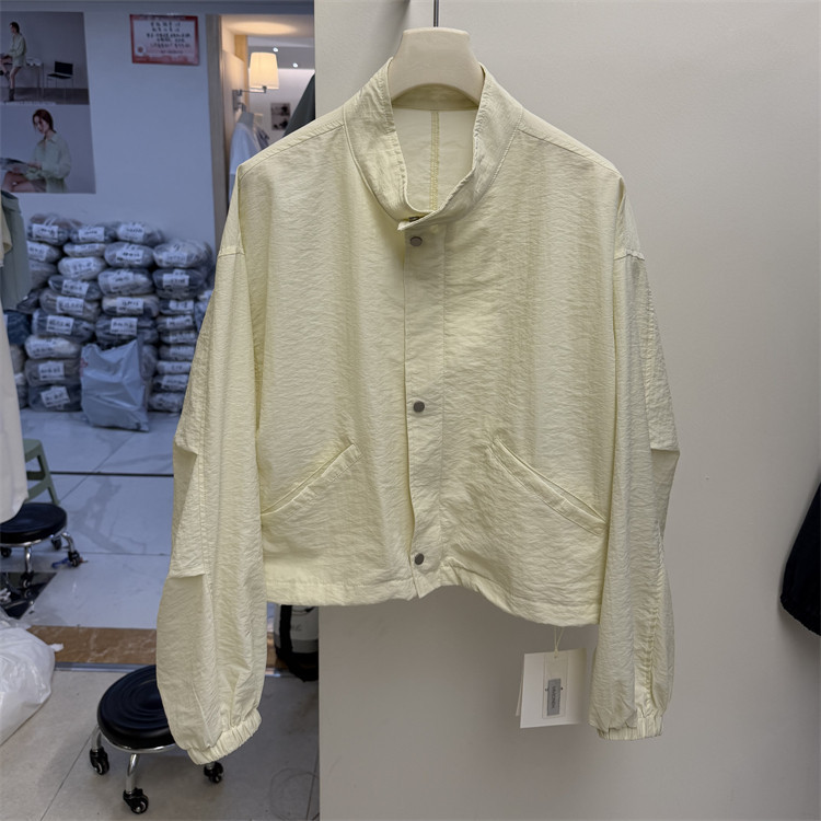 Korean Dongdaemun 26 Spring/Summer New Pleated Sleeve Korean Style Casual Slant Pocket Stand Collar Sun Protection Thin Jacket 82651