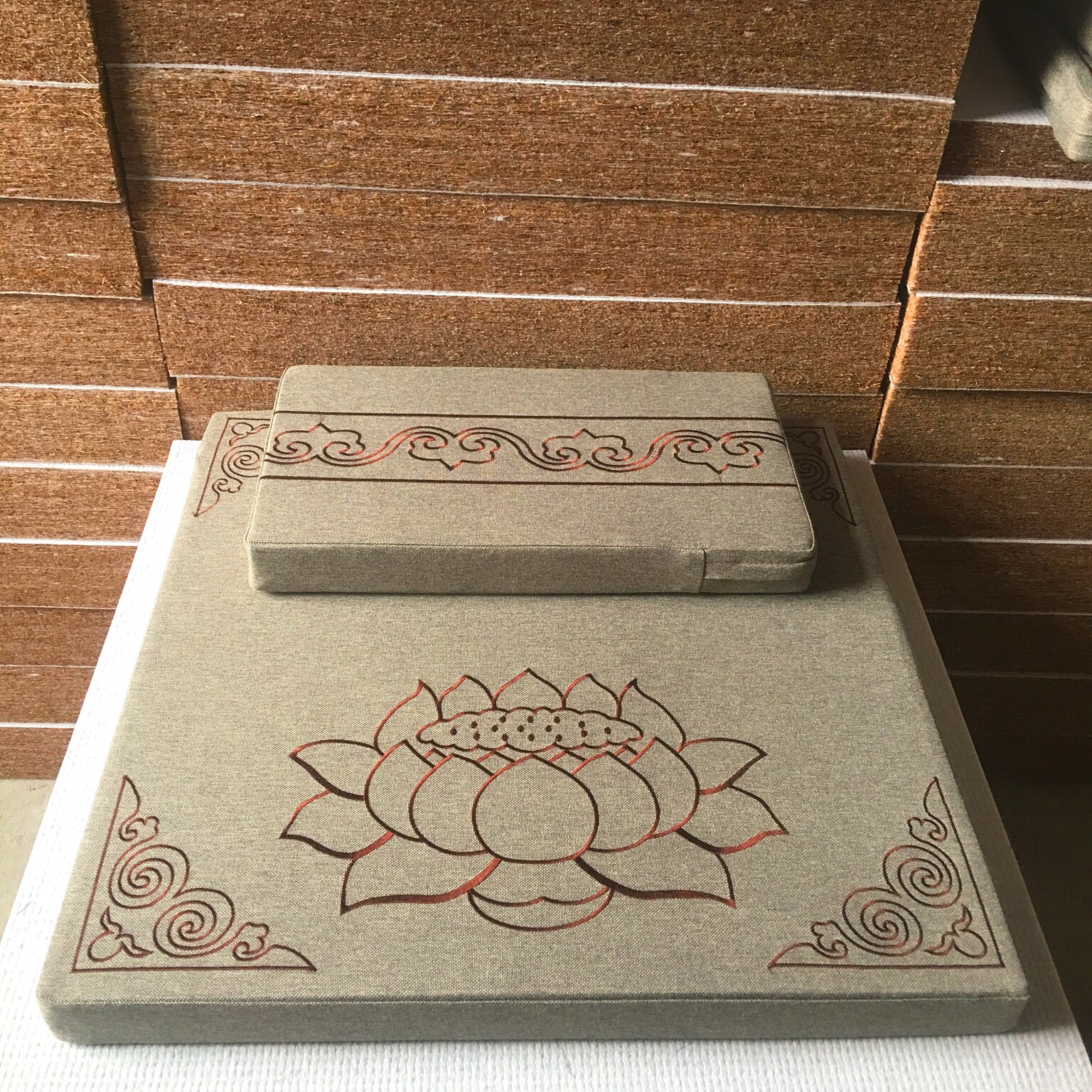 Buddhist Zen cushion meditation cushion padded linen coconut palm cushion futon kneeling cushion coconut palm cushion