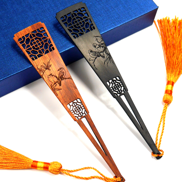 National Wind Hollowed-out Flowers Birds Bamboo sector Purple Light Sandalwood Myanmar Flowers Pear Wood Bookmark Chinese Classical Gift with gift box