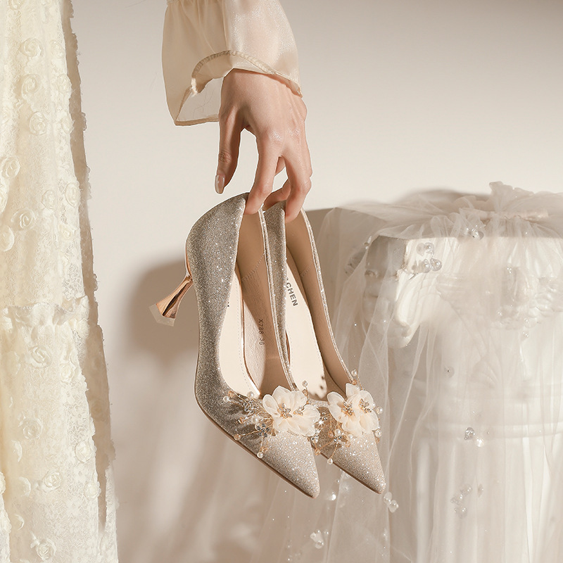 French-Style Floral Beaded Sparkling Pointed-Toe High Heels in Champagne Gold, Suitable for Both Traditional Chinese Wedding Dresses and Western-Style Wedding Dresses, Available in Various Sizes