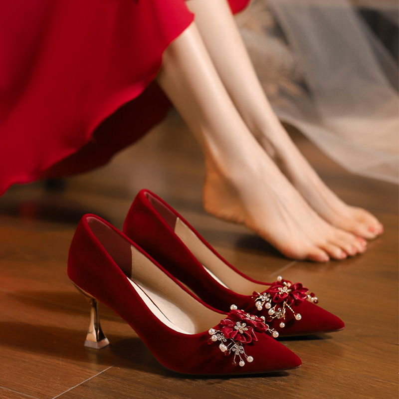 Red Suede Wide Floral Beaded Pointed-Toe Stiletto Wedding Shoes, Elegant and Comfortable High-Heeled Shoes for Women Red Suede Wide Floral Beaded Pointed-Toe Stiletto Wedding Shoes, Elegant and Comfortable High-Heeled Shoes for Women