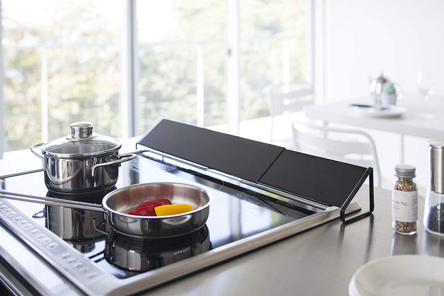 Japan direct mail gas stove gas stove Japan imported oil baffle oil plate Black