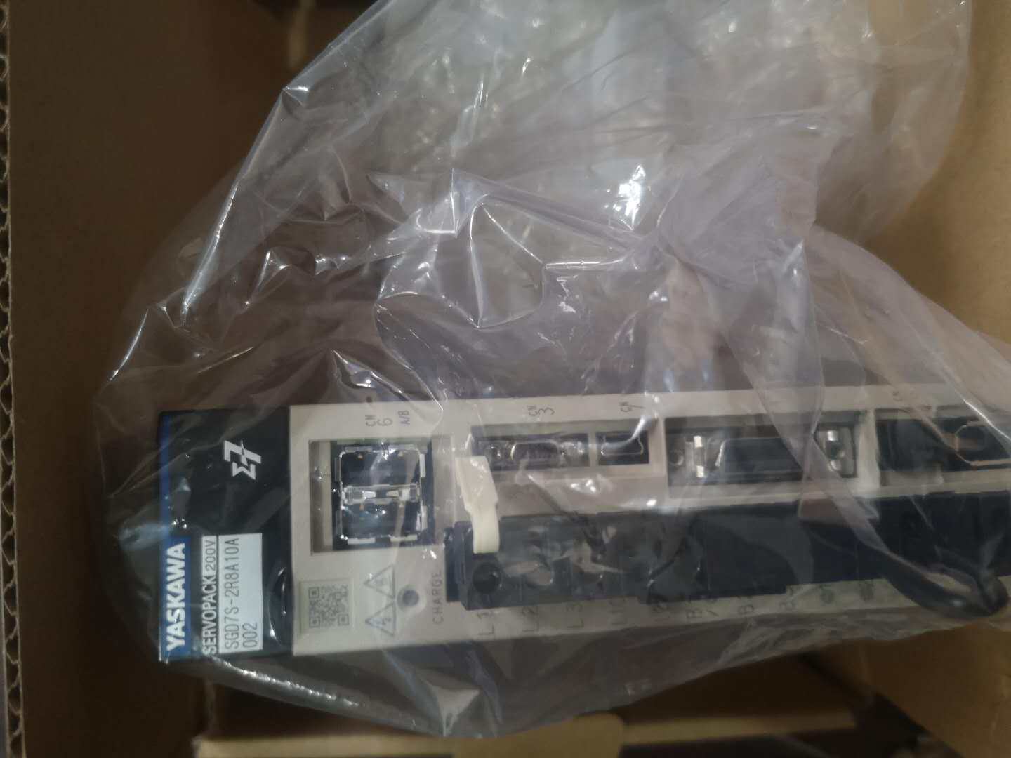 Anchuan 400w servo drive SGD7S-2R8A10A002 hostages for a year brand-new spot welcome RFQ-Taobao