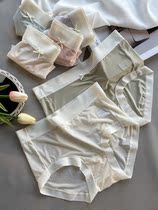 Ice Silk Briefs Female Pure Cotton Antibacterial Crotch Mid Waist Free of Marks Breathable New 2022 Burst Fashion Lady Shorts