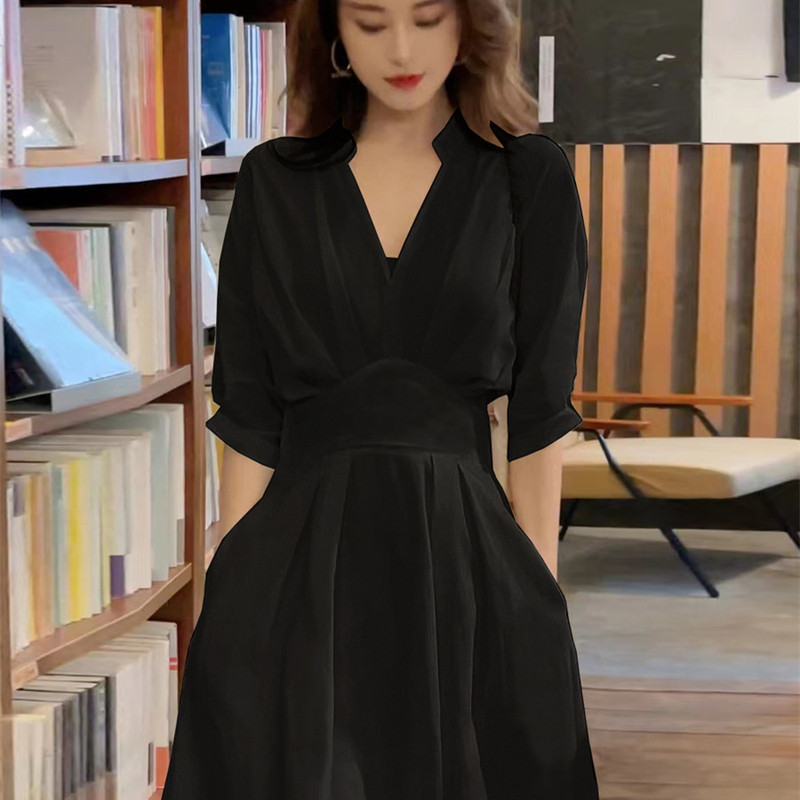 Plus-Size Slimming Loose Dress for Women, Spring/Summer 100kg New Style, Covers the Body, Cinches the Waist, Elegant V-Neck Mid-Length Dress Plus-Size Slimming Loose Dress for Women, Spring/Summer 100kg New Style, Covers the Body, Cinches the Waist, Elegant V-Neck Mid-Length Dress