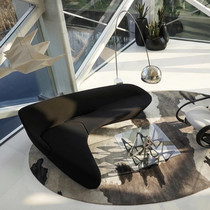 轻奢现代扎哈设计师玻璃钢月亮沙发美容院酒店大堂艺术弧形转角椅