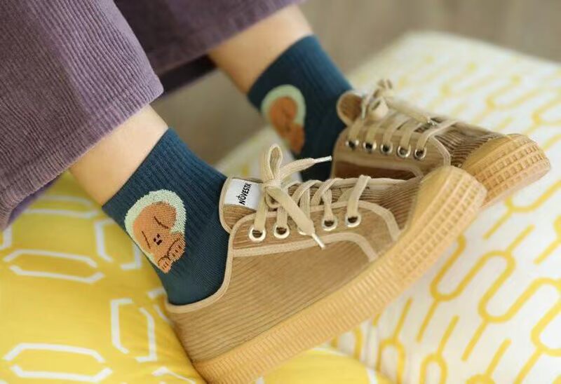 Cô gái phong cách mới dễ thương và đầy những đôi tất động vật nhỏ dễ thương tuần in vớ cotton vớ vớ thể thao tất noel