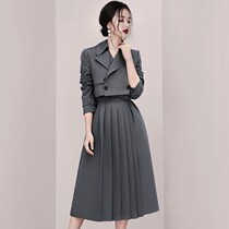 High-end celebrity suit skirt womens 2022 autumn and winter new Korean version fashion western style gray suit pleated skirt two-piece set