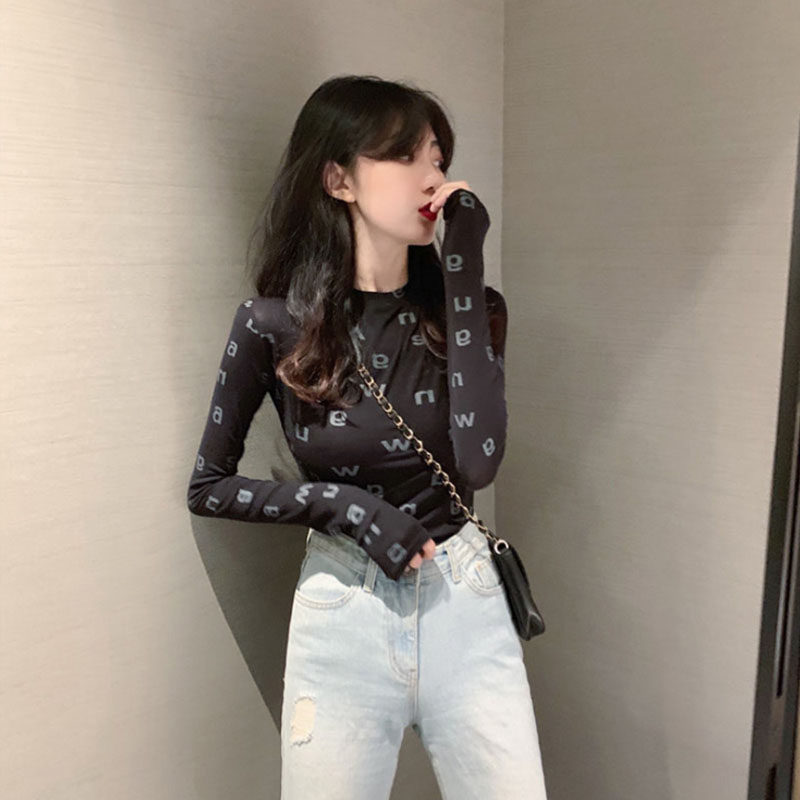 Early autumn Euro goods hit bottom shirt 2021 new Korean version of the body letter round collar 100 lap for a tight T-shirt women's surge