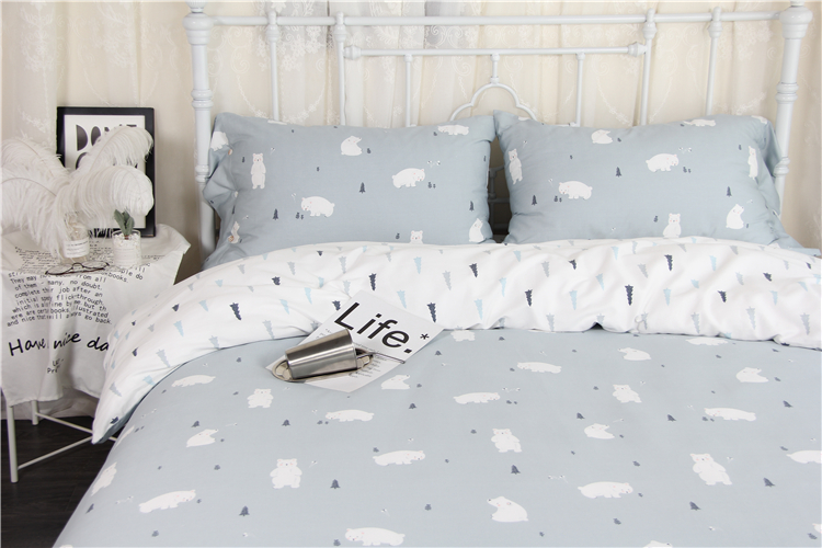 Bông bốn mảnh in đơn giản bông nhỏ chăn tươi tấm trải giường 1,5 m 1,8m Bộ đồ giường ba mảnh - Bộ đồ giường bốn mảnh chăn ga gối forever