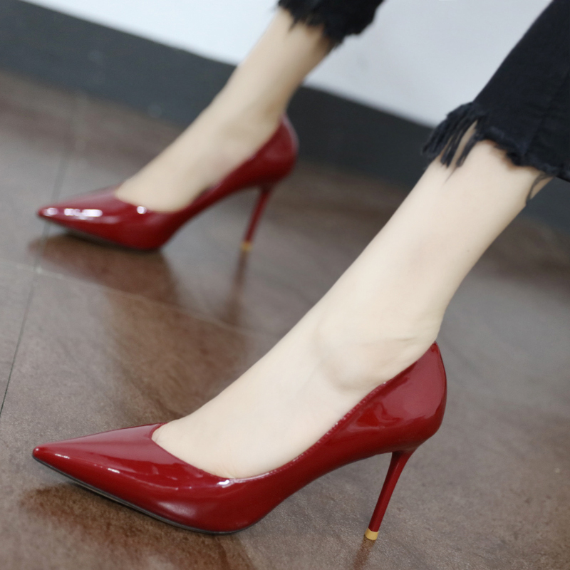 Retro Red High-Heeled Shoes for Women, Stiletto Heel, Pointed Toe, Patent Leather, Sexy, Versatile, Shallow Mouth, Normcore Style, Ol Flats, 2025 Spring Style