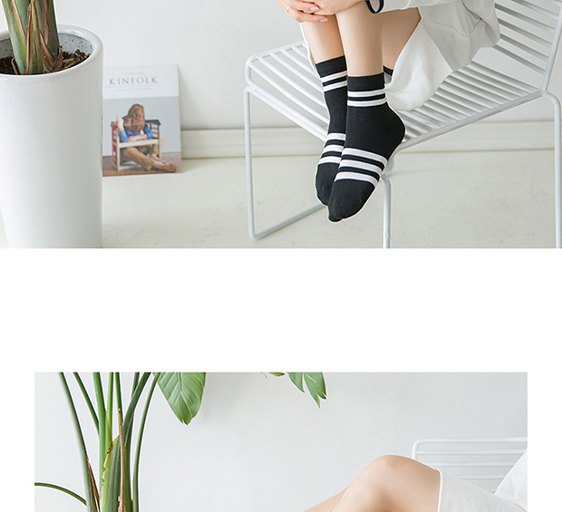 Vớ nữ ống vớ Phiên bản Hàn Quốc của mùa thu và vớ cotton mùa đông dày sọc ấm mùa đông nữ vớ cotton tất bông xù cho bé