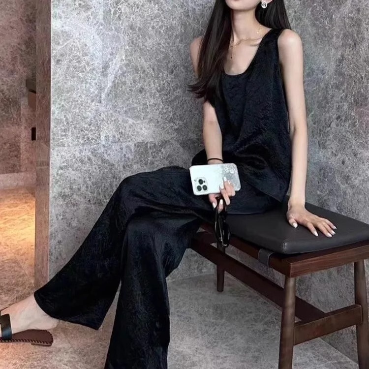Fashion Suit 2026 Spring and Summer Acetate Textured Sleeveless Vest Top for Women High-Waisted Drapey Wide-Leg Pants Two-Piece Set