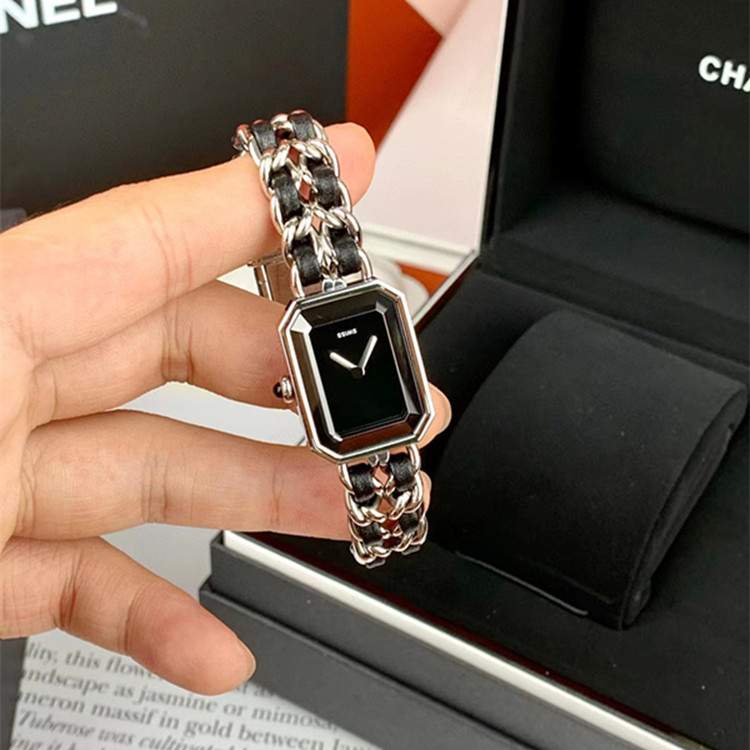 Domestic light and light and luxurious square sugar square sapphire crystal quartz Swiss core finger-type lady watches