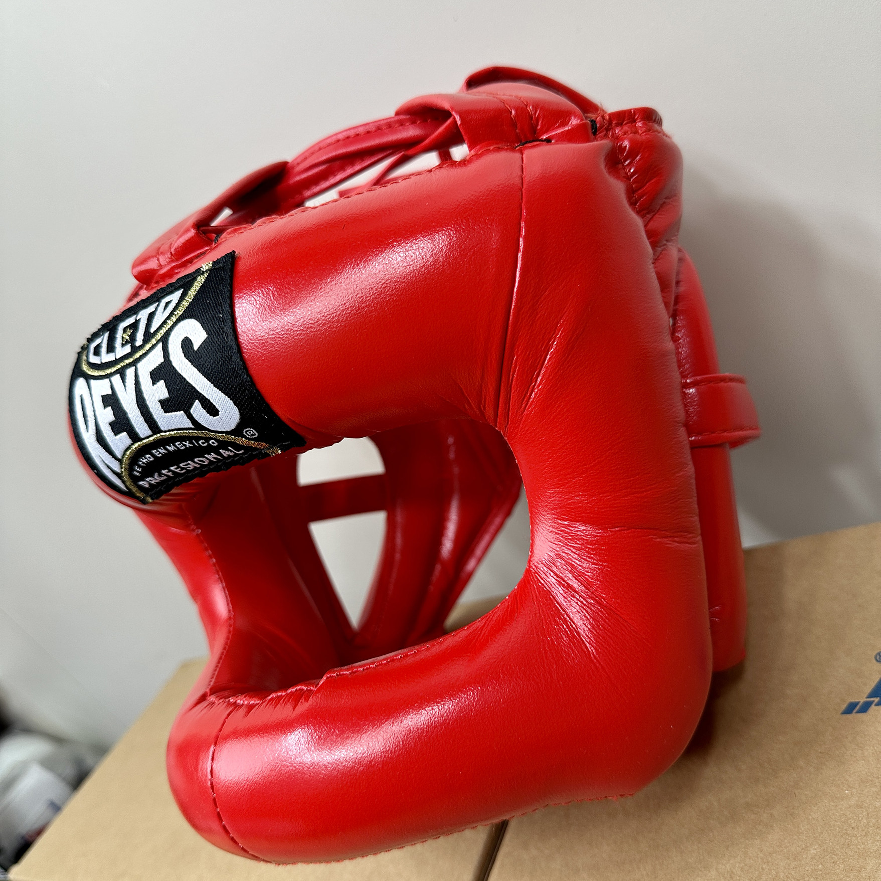 Шлем для бокса h7 reyes雷耶斯同款护头横梁猴脸成人护脸鼻拳击搏击泰拳格斗护具