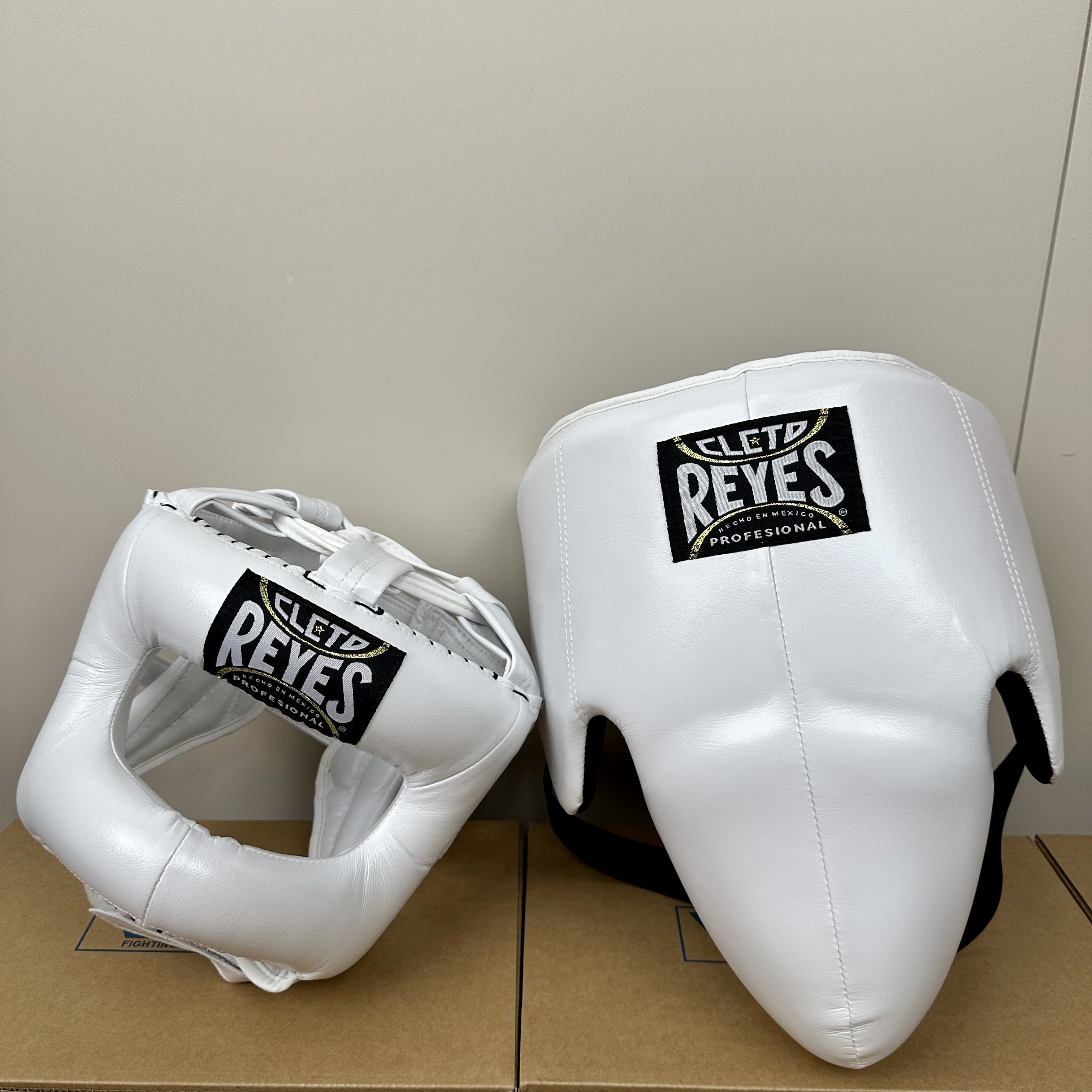 Шлем для бокса h7 reyes雷耶斯同款护头横梁猴脸成人护脸鼻拳击搏击泰拳格斗护具