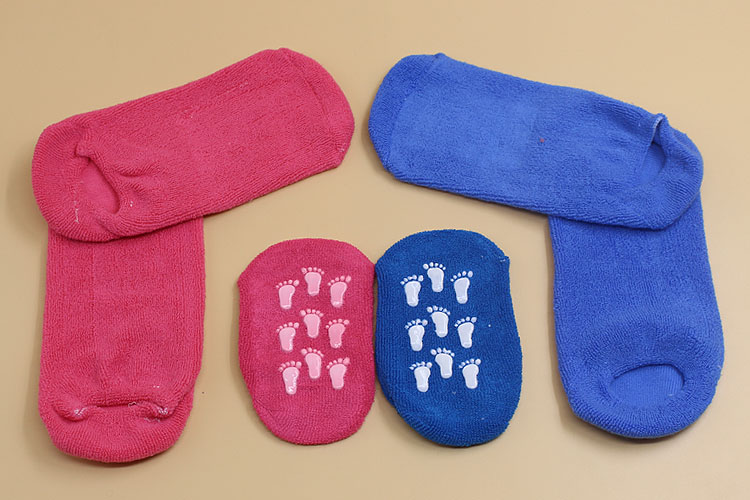 Mùa thu và mùa đông nam giới và phụ nữ khăn socks dành cho người lớn vớ điều hòa không khí giáo dục sớm trung tâm non-slip silicone vớ sàn vớ thuyền