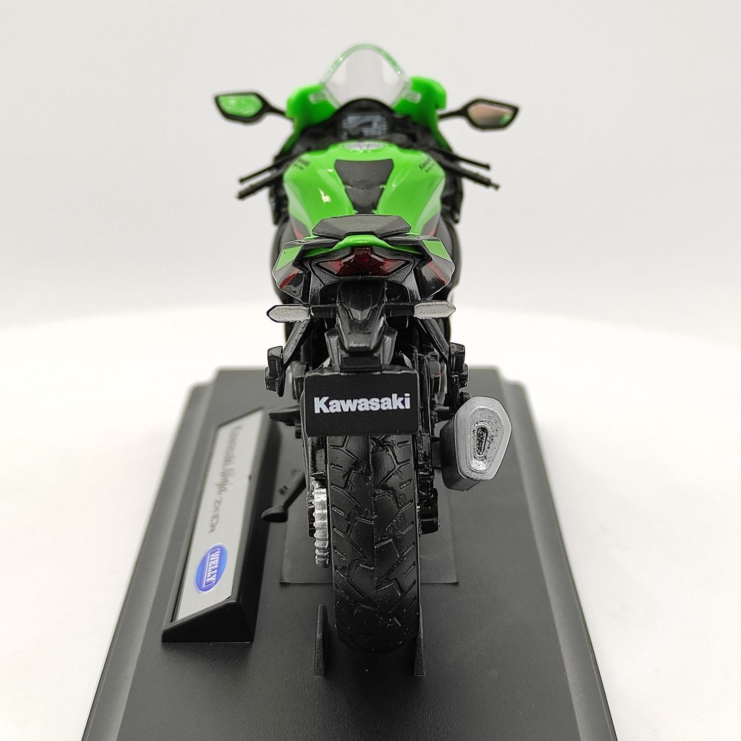 Diecast WELLY 1/18 Scale Kawasaki Ninja ZX-10R Alloy Motorcycle