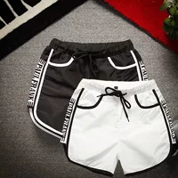 Mùa hè siêu quần short nam Slim Fitness Quần short xu hướng Quần khô nhanh chóng Quần ba màu hoang dã Quần nam nóng quần short jean nam