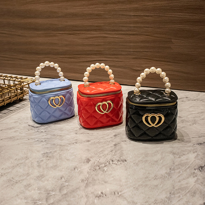 Girls' Bags 2026 New Versatile Chanel-Style Pearl Handbag Children's Little Girl Quilted Chain Bucket Bag