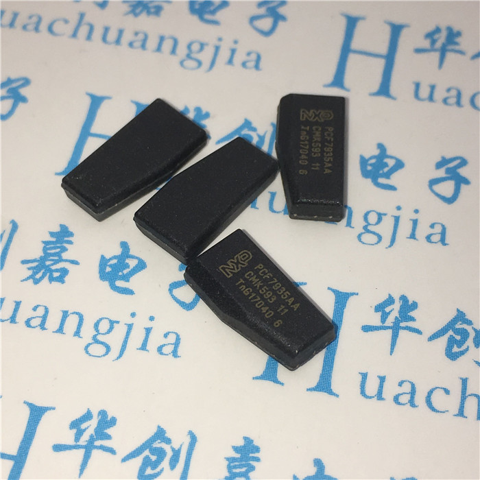 Brand new original PCF7935 PCF7935AA car key chip