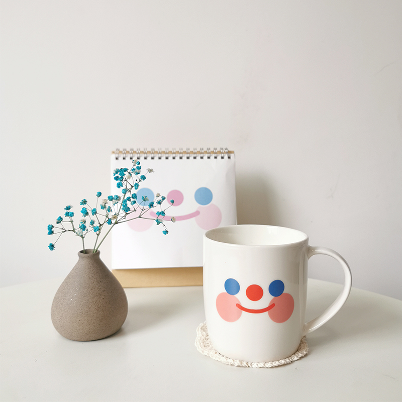 South Korea ins cloud smile simple girl heart cute cute high value ceramic mark cup with lid and spoon