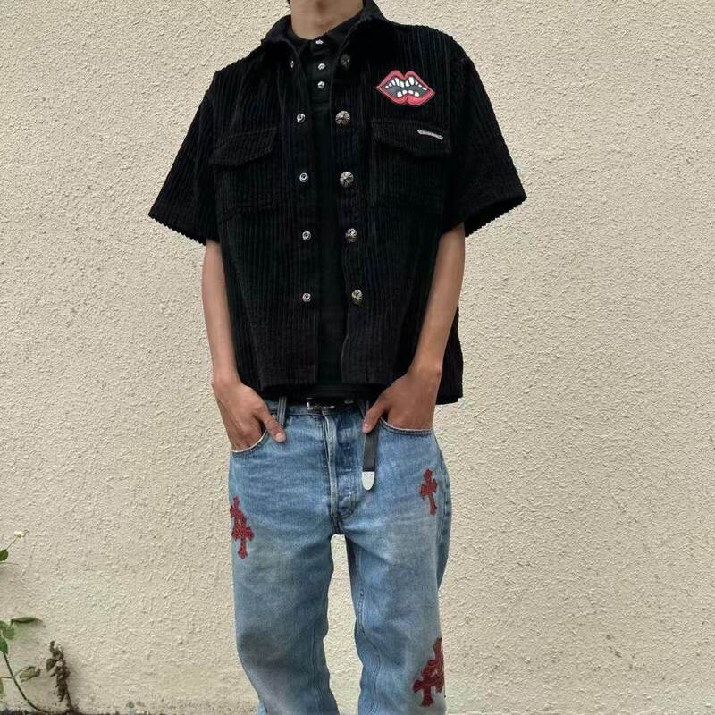 Popular Corduroy Workwear Shirt with Red Lip Embroidery and Pockets, Short-Sleeved Shirt for Men and Women, Couple's Summer Lazy Style Casual Shirt
