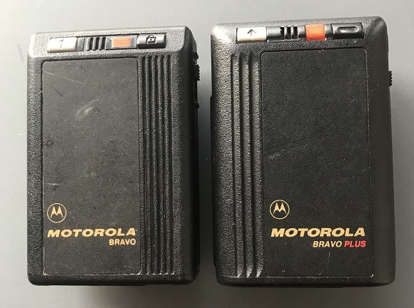 Motorola octopus phone, phone finder, BB machine, power-on display, vibration, nostalgic classic