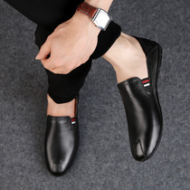 Mens shoes summer bean shoes men and Korean layer skin sloth driver shoes soft soles shoes mens hundred and casual shoes