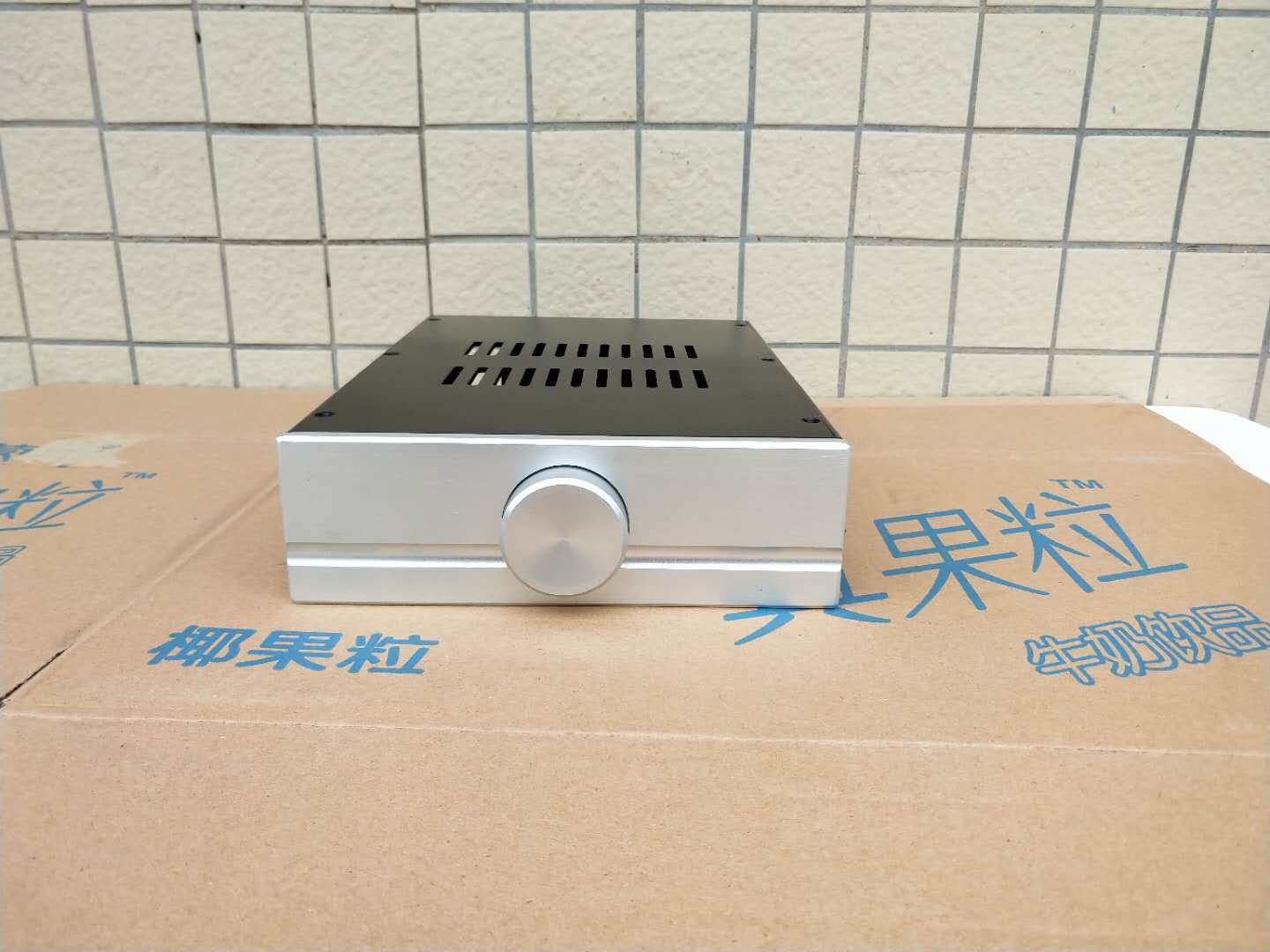 220 wide 70 high front stage power amplifier ear discharge DAC host shell full aluminum host shell