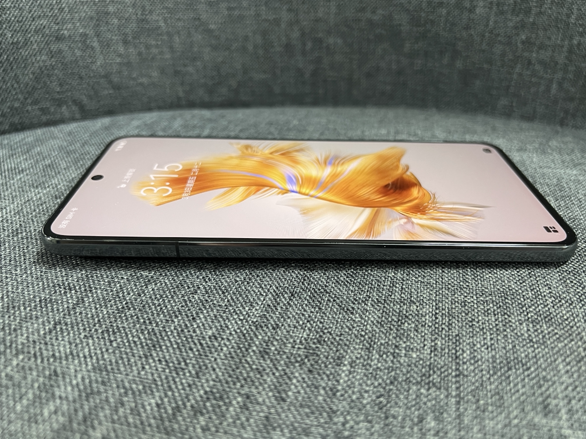 Huawei Mate 50E Pro с системой Hongmeng