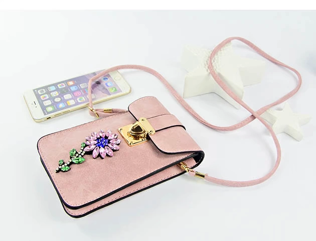 Túi đựng điện thoại di động nữ mới Túi đựng đồ bằng da retro mờ da mini túi đeo vai cá tính handmade handmade khoan túi nhỏ Túi điện thoại di động - Túi điện thoại túi công sở nữ